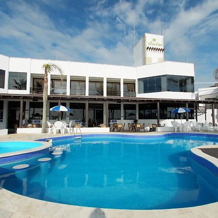 בומבינאס Hotel Atlantico מראה חיצוני תמונה