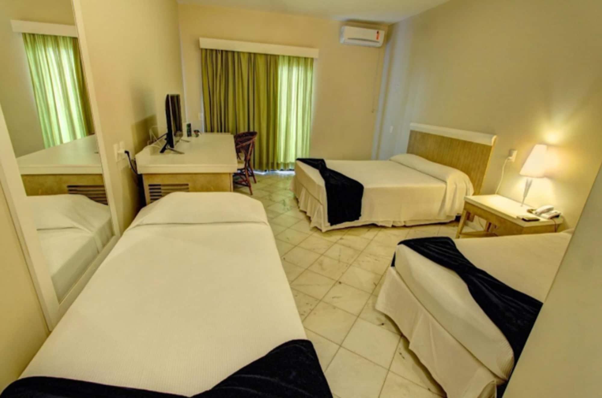 בומבינאס Hotel Atlantico מראה חיצוני תמונה