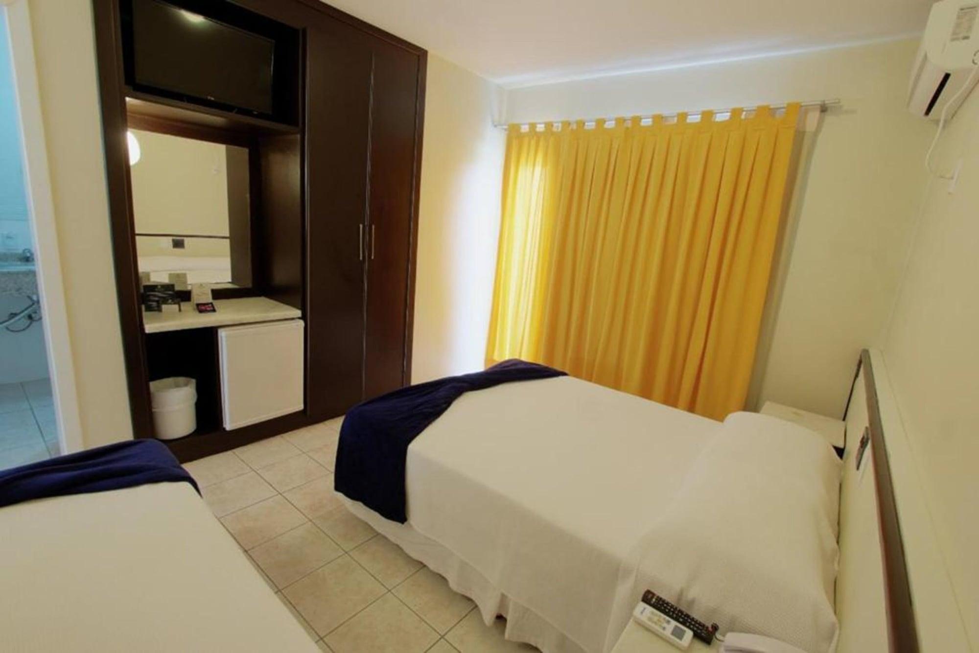 בומבינאס Hotel Atlantico מראה חיצוני תמונה