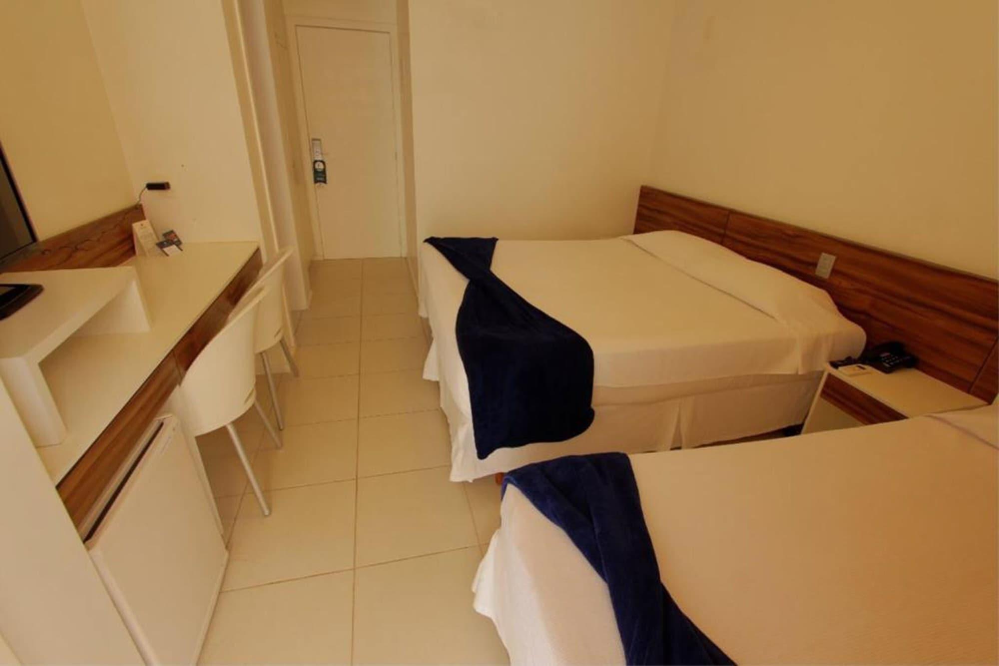 בומבינאס Hotel Atlantico מראה חיצוני תמונה