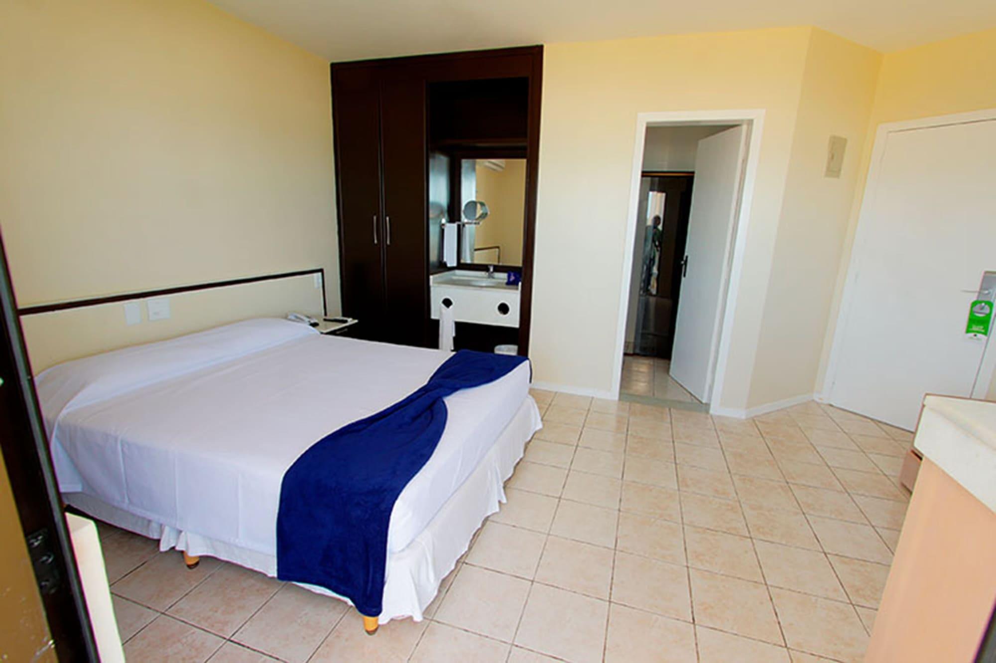 בומבינאס Hotel Atlantico מראה חיצוני תמונה