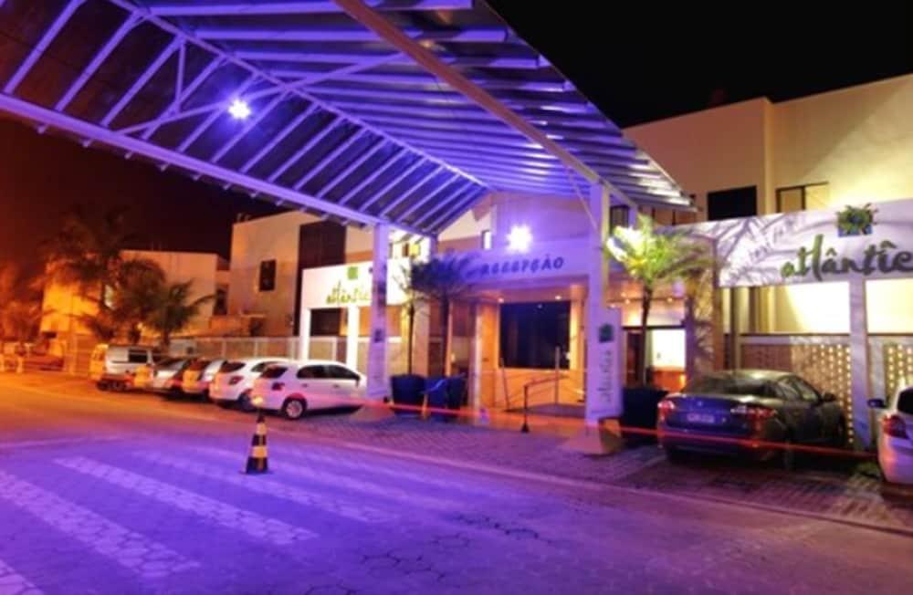 בומבינאס Hotel Atlantico מראה חיצוני תמונה