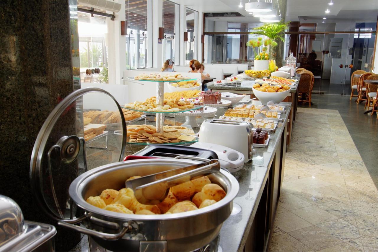 בומבינאס Hotel Atlantico מראה חיצוני תמונה